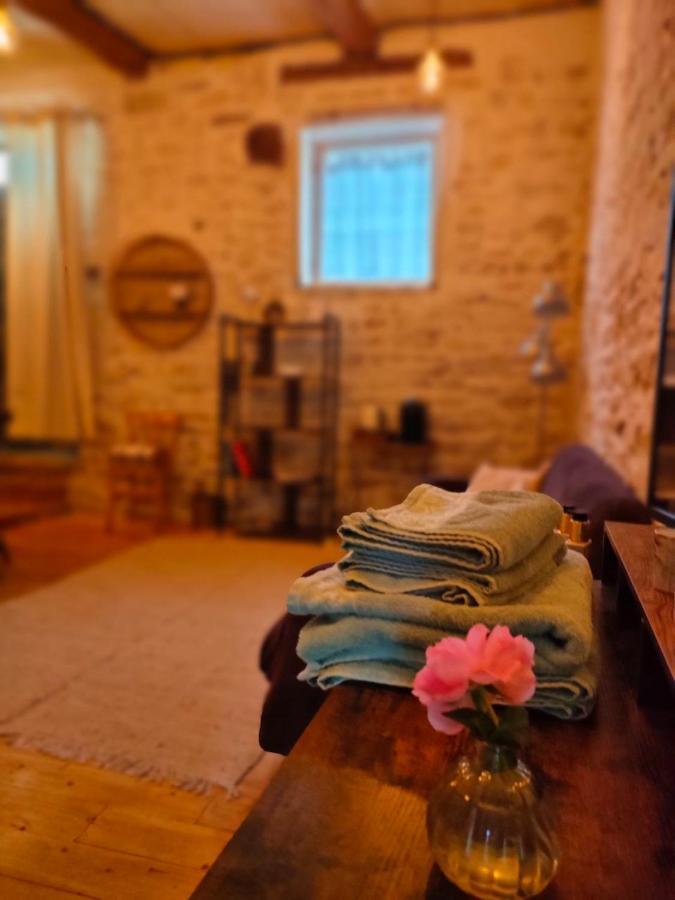 Bed and Breakfast La Chamade En Beaujolais Anse Exterior foto